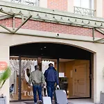 Tulip & Hotel 3*