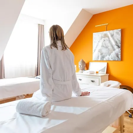 Отель Tulip & Онфлёр