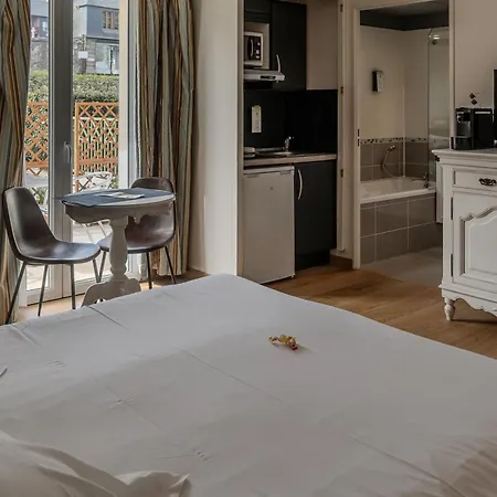 Tulip Hotel 3*