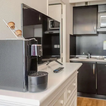 Отель Tulip & 3*