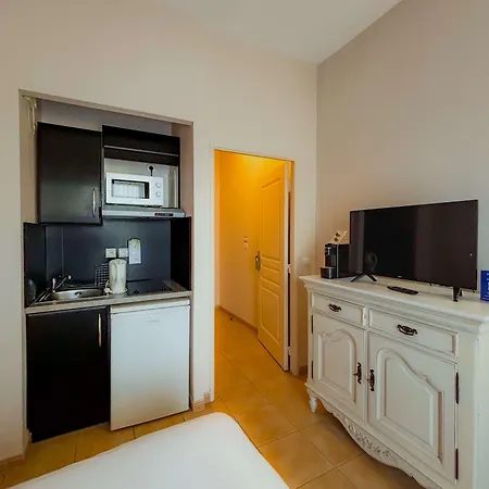 Tulip & Hotel 3*
