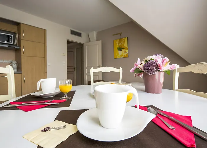 Tulip & 翁弗勒尔